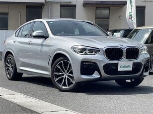 BMW X4 crossover