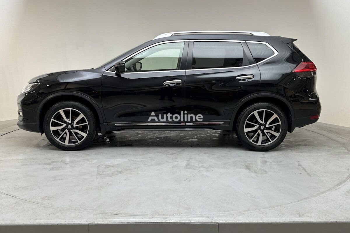 Nissan X-Trail crossover