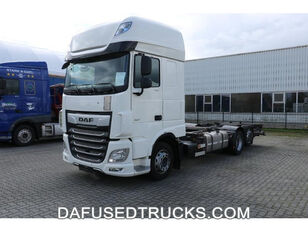 DAF FAR XF480 camión de contenedores