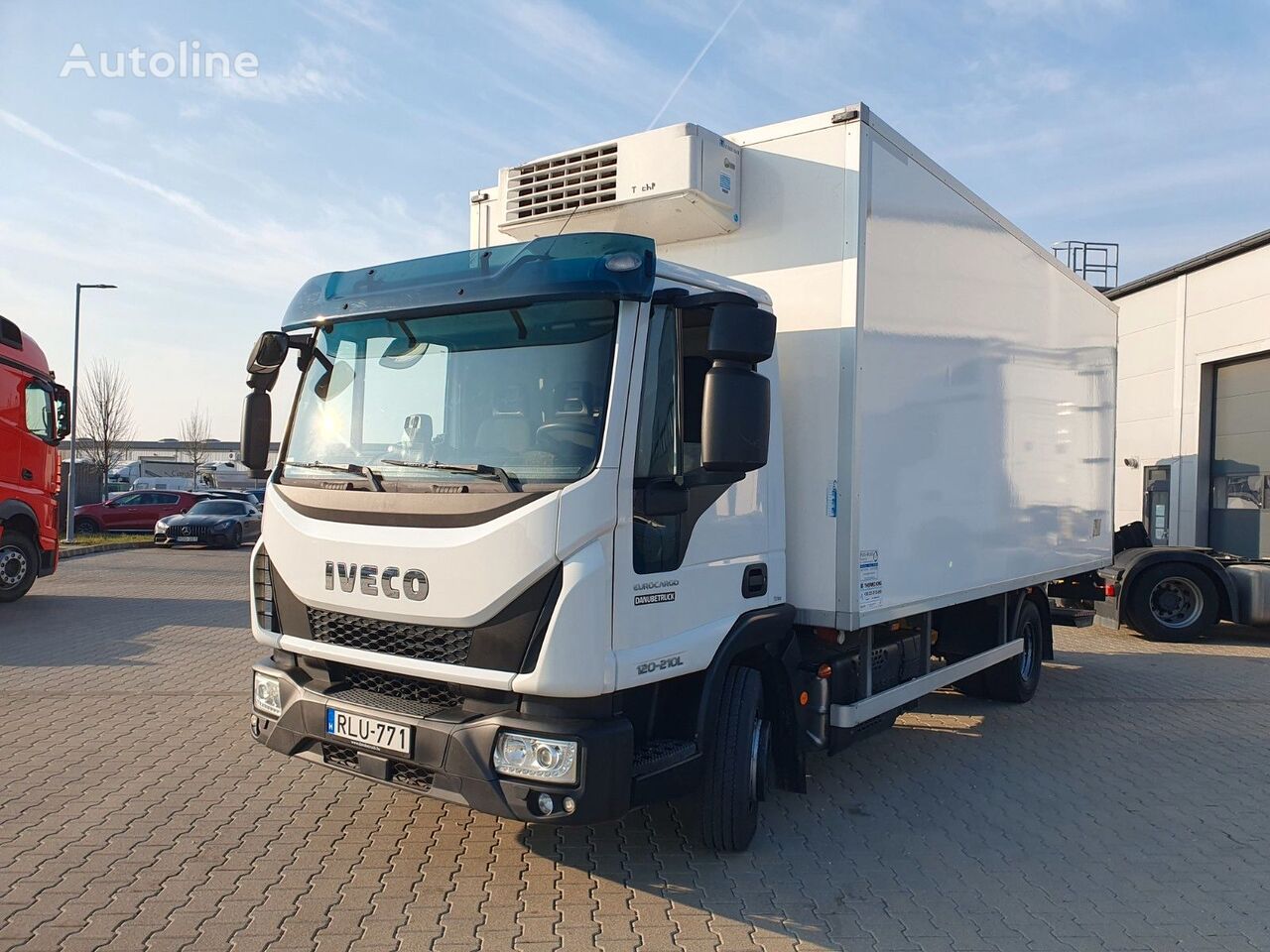 IVECO 120 E 210 ThermoKing V-600 +Tail lift Max camión frigorífico