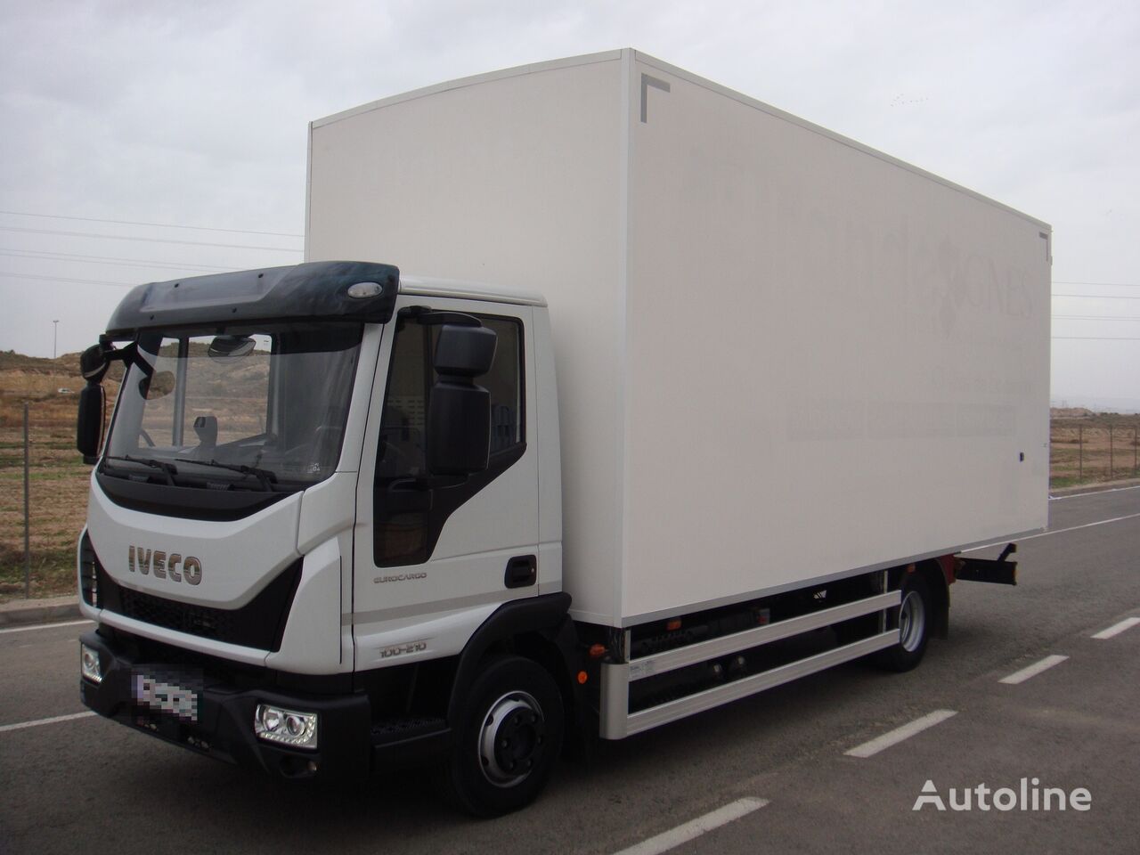 IVECO 100E210  camión furgón