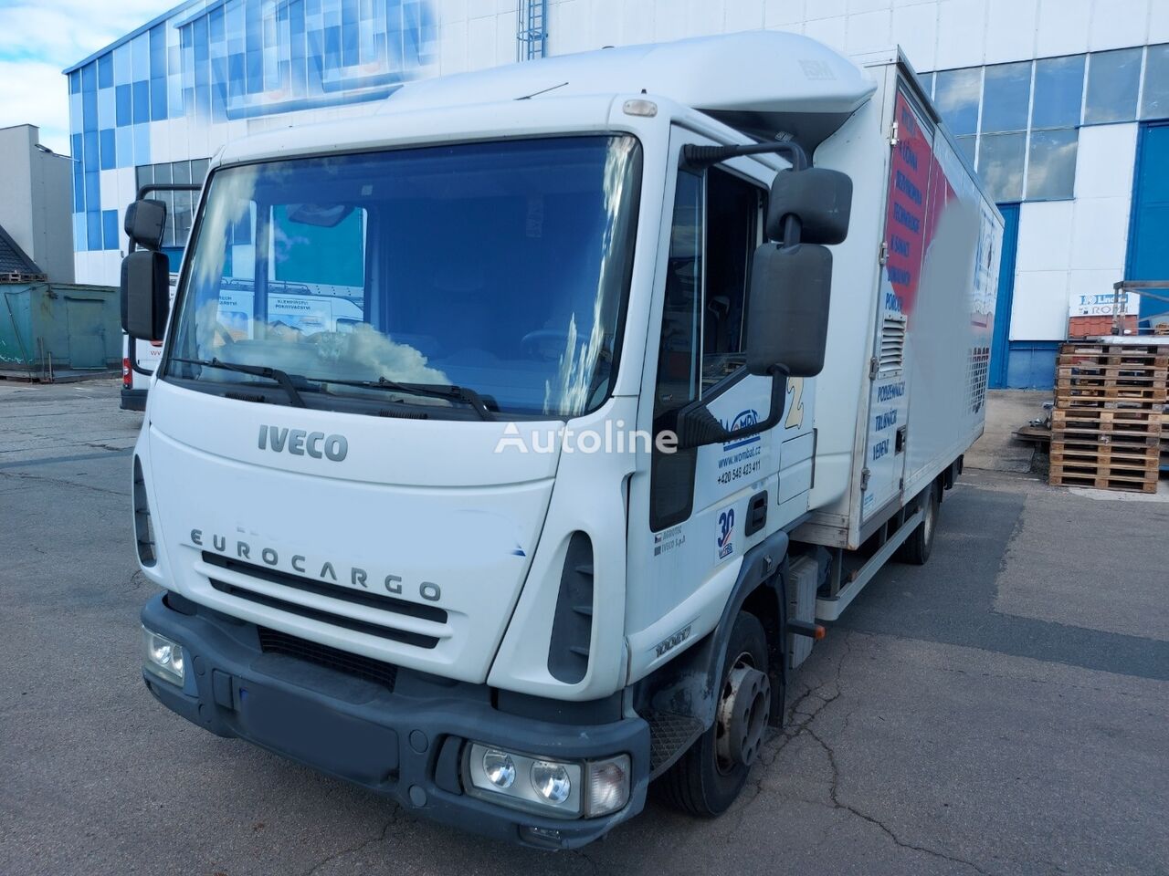 IVECO  EUROCARGO ML100E17  camión furgón