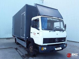 Mercedes-Benz 814 camión para transporte de ganado