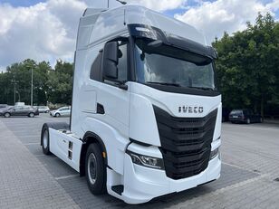 IVECO S-Way 490 tractora nueva